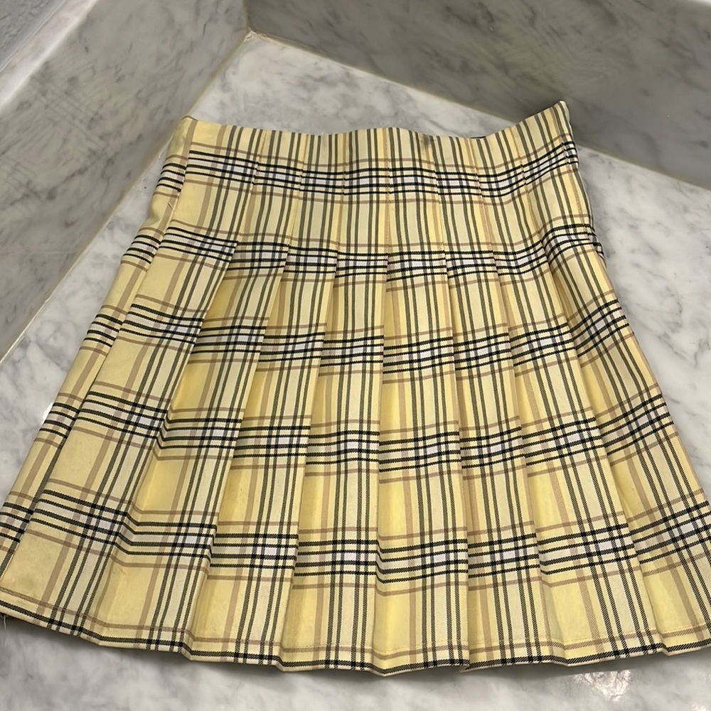 NWOT Plaid skirt clueless preppy look - Picture 2 of 3